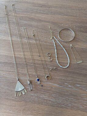 9 Piece Anna Beck Jewelry Collection